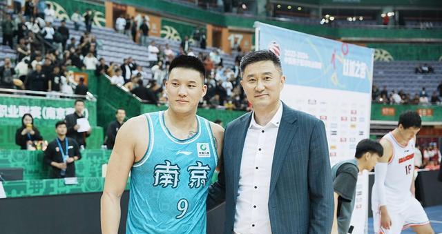 交新赛季的, 的一顿喷 交新赛季的, 的一顿喷