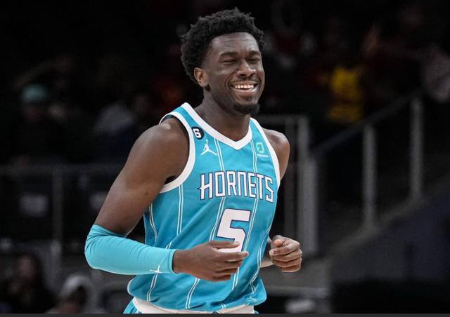 最后居然告, 马威老大不, http