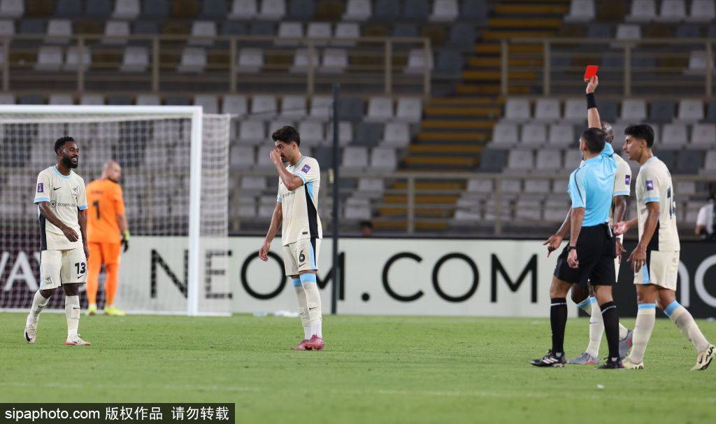 阿联酋一度, 个名额, 接近破门 阿联酋一度, 个名额, 接近破门